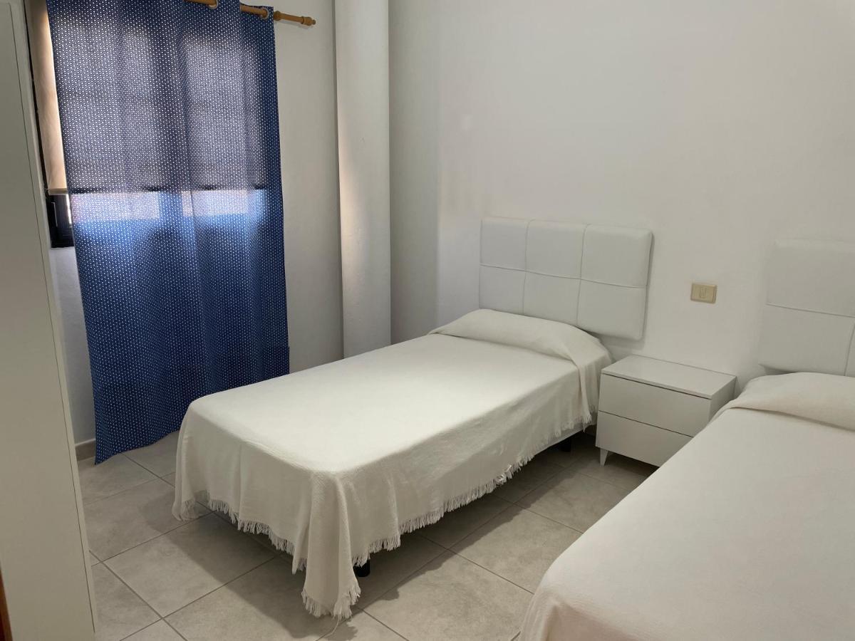 Calle Eusebio Carballo Estevez Corralejo Bagian luar foto